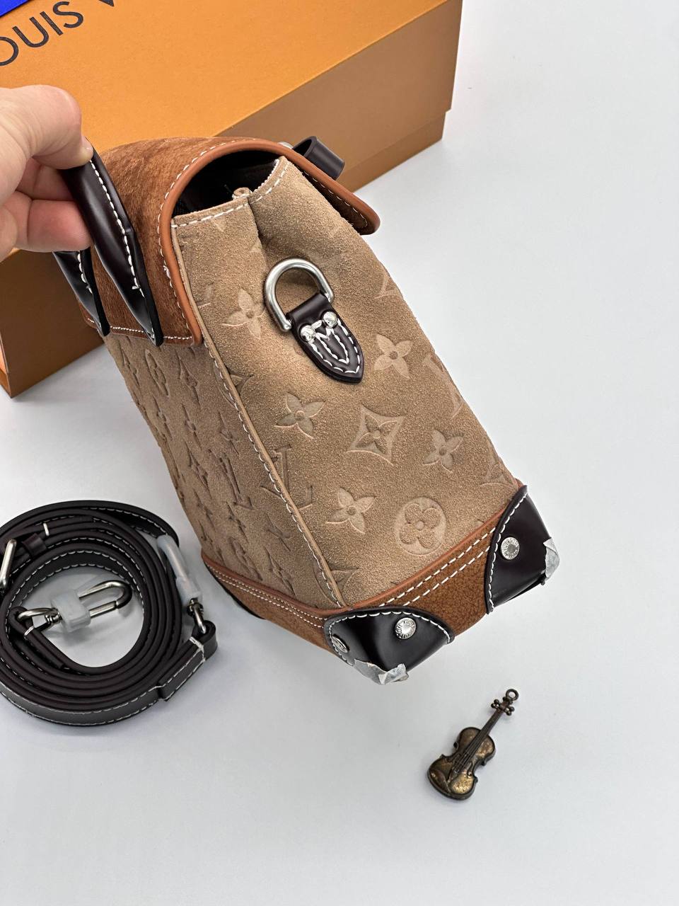 Сумка Louis Vuitton 4