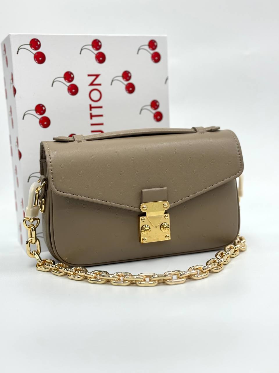 Сумка Louis Vuitton 4