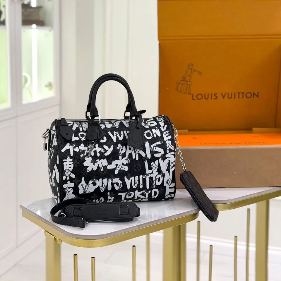Сумка Louis Vuitton Speedy P9 Bandouliere 30 Jackets 1