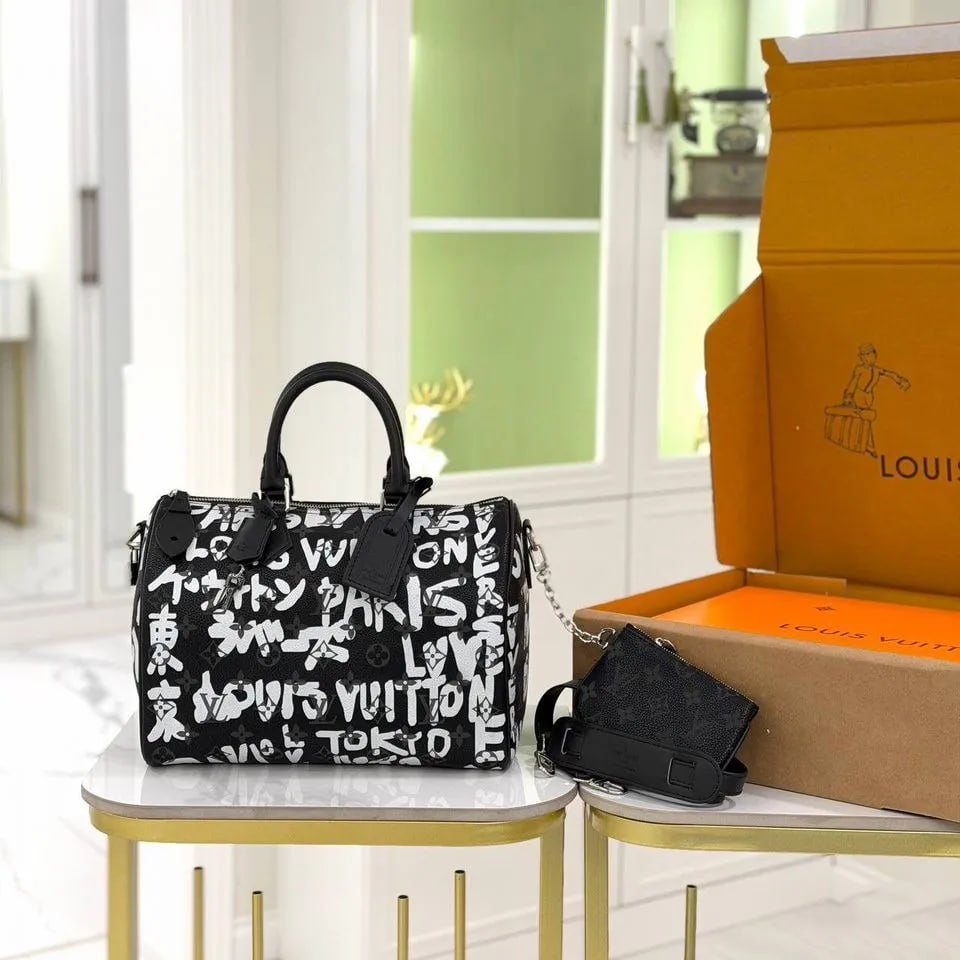 Сумка Louis Vuitton Speedy P9 Bandouliere 30 Jackets 2