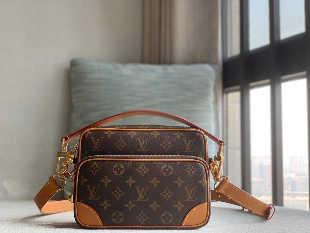 Сумка Louis Vuitton
