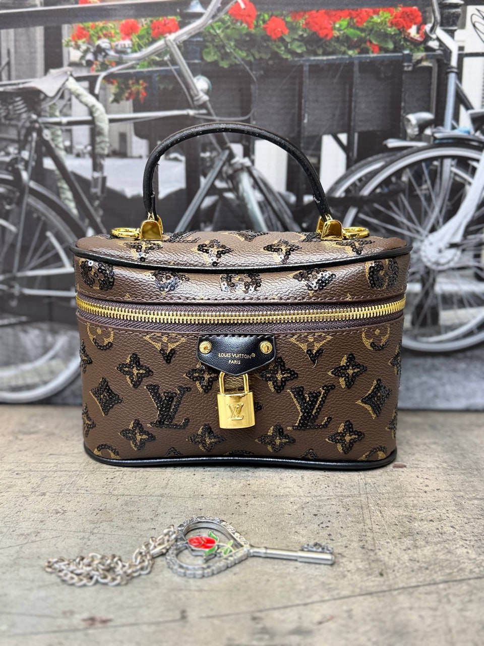 Сумка Louis Vuitton 1