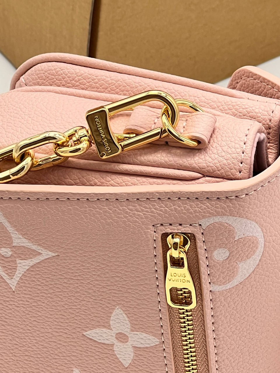 Сумка Louis Vuitton Pochette Metis East West 8