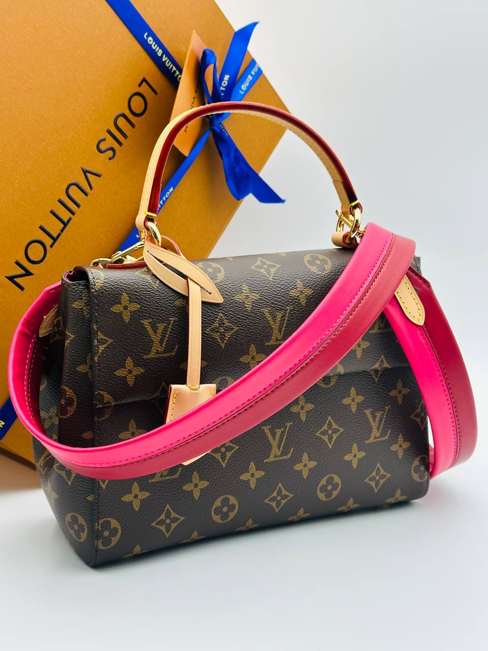 Сумка Louis Vuitton 4
