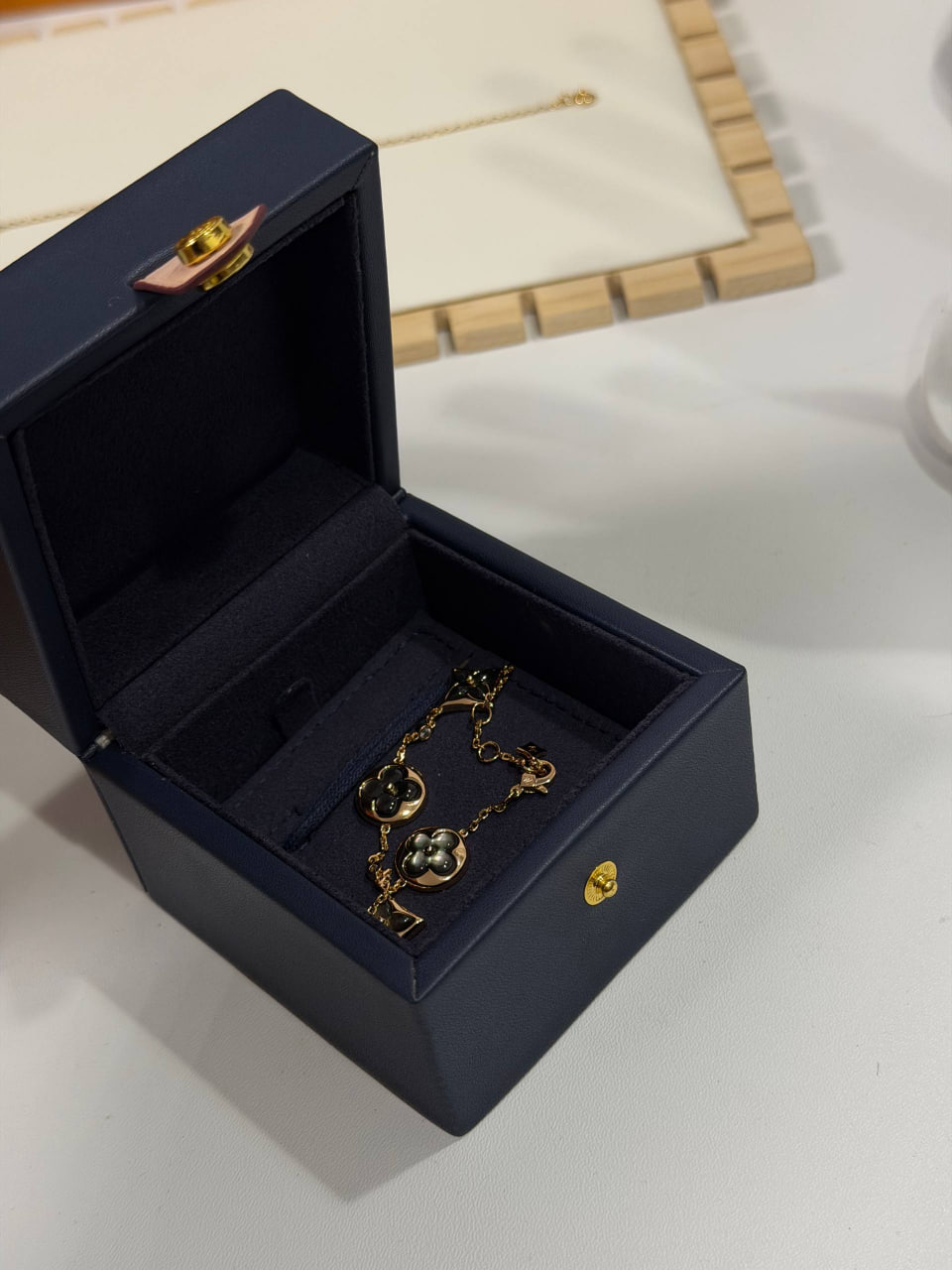 Браслет Louis Vuitton 5