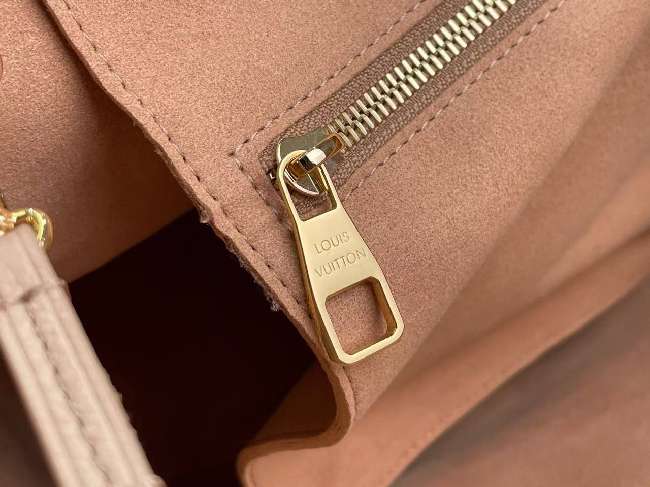 Сумка Louis Vuitton 6