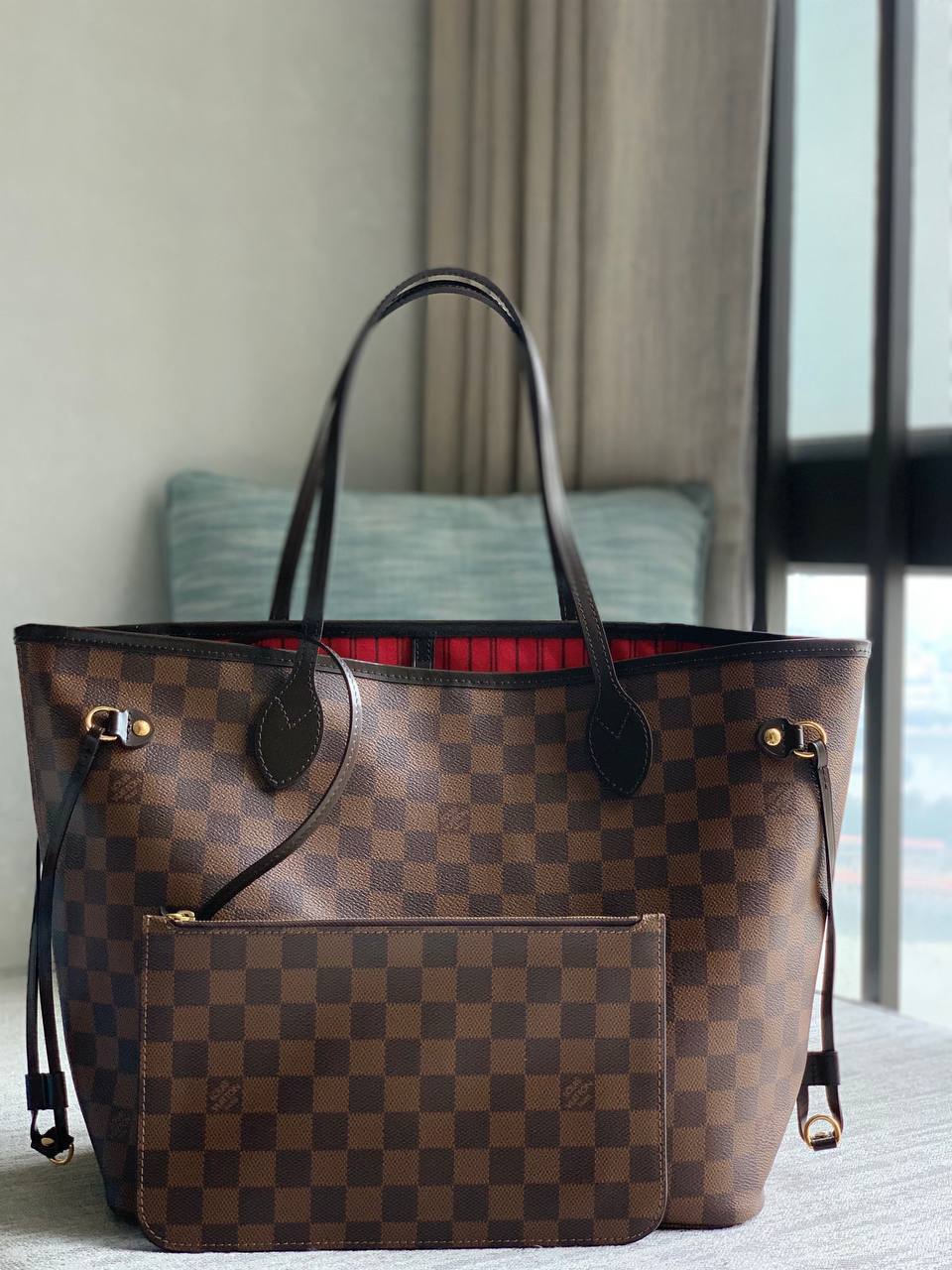 Сумка Louis Vuitton Neverfull MM
