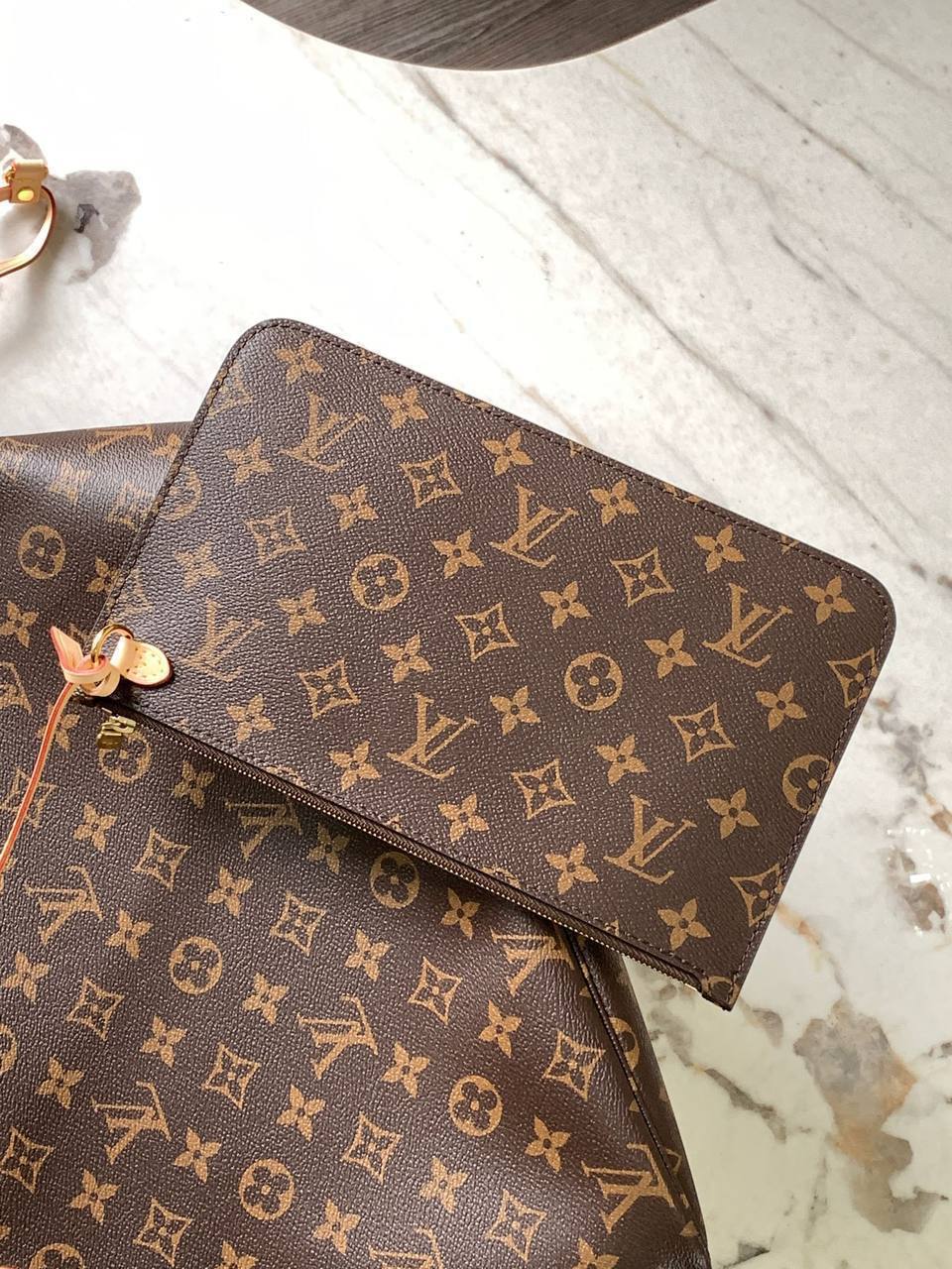 Сумка Louis Vuitton Neverfull MM 4