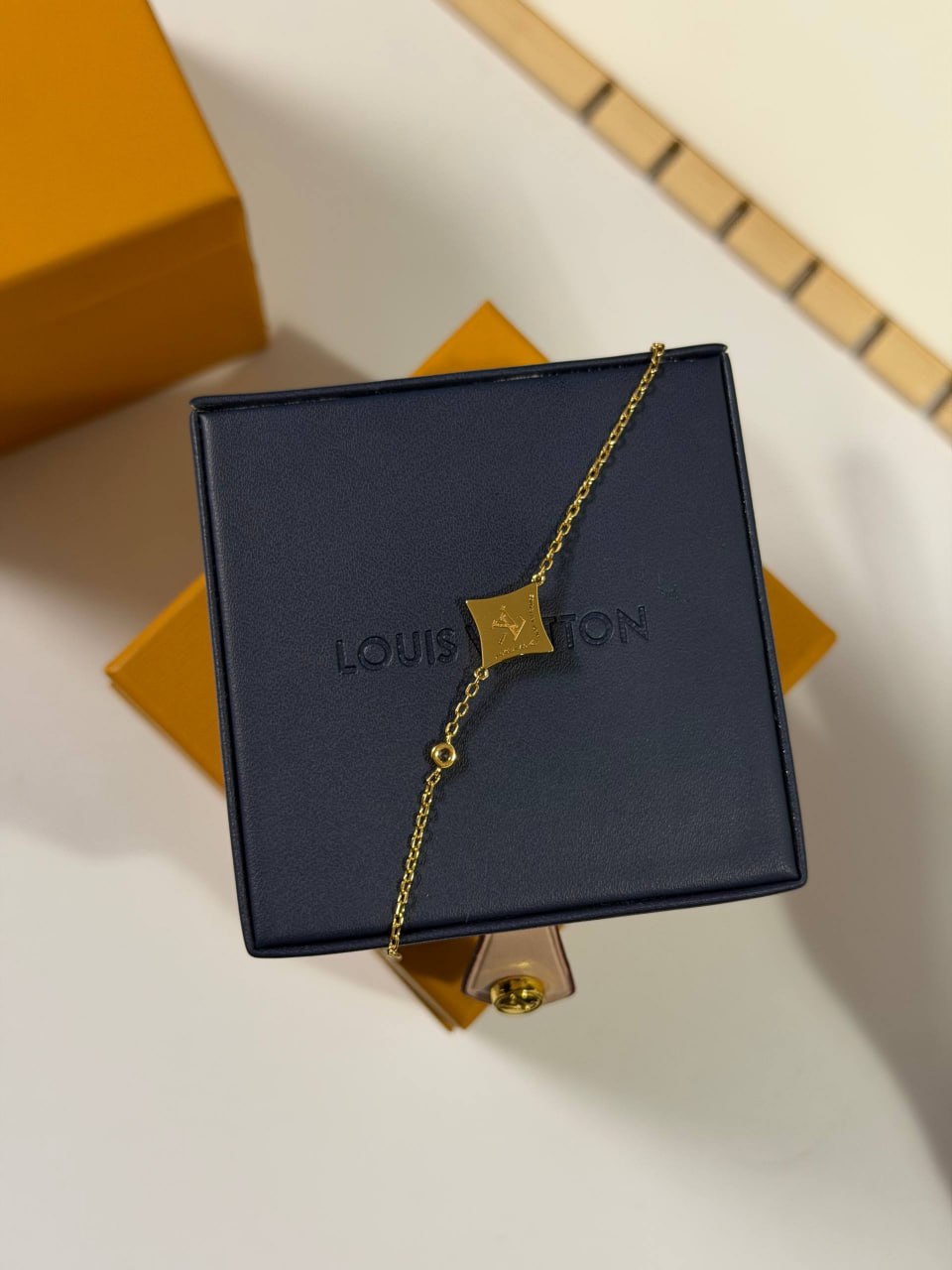 Браслет Louis Vuitton 5