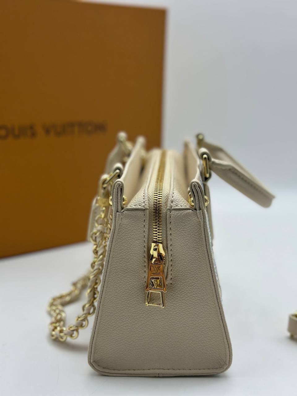 Сумка Louis Vuitton 4