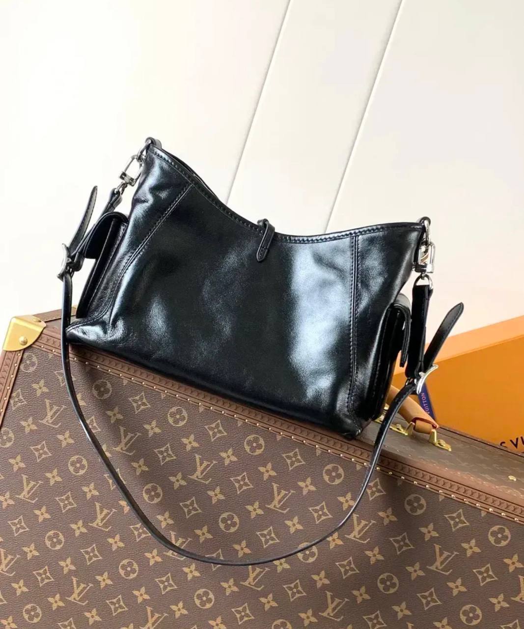 Сумка Louis Vuitton CarryAll Cargo Vibe MM 2