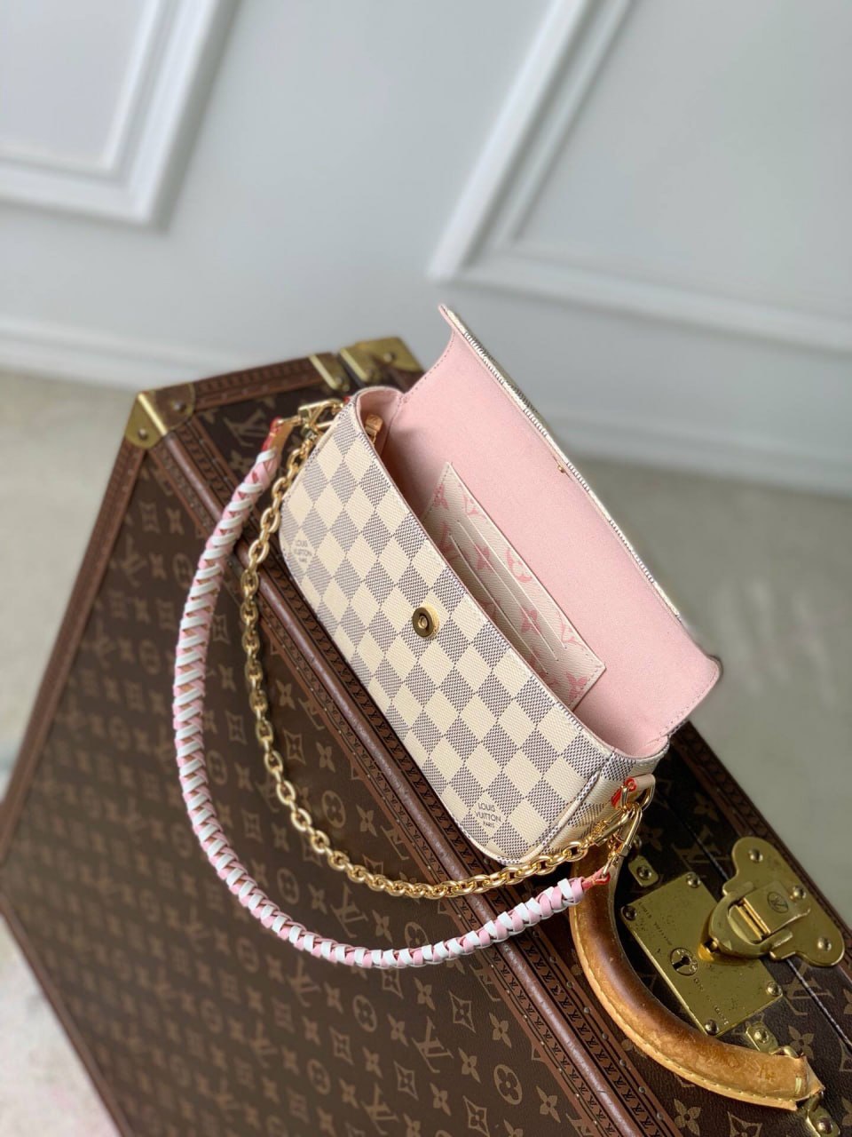 Кошелек Louis Vuitton 9