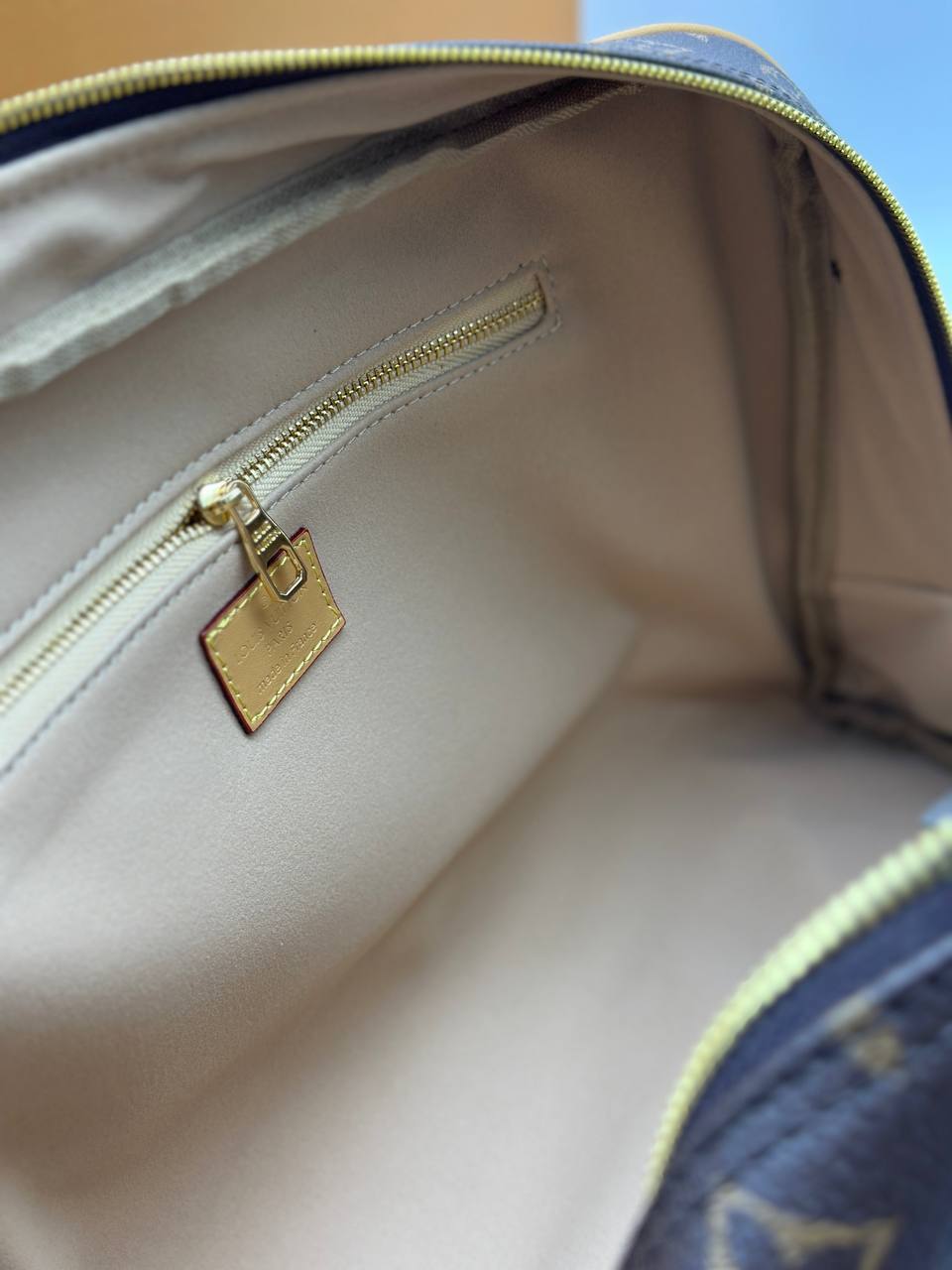 Сумка Louis Vuitton 8