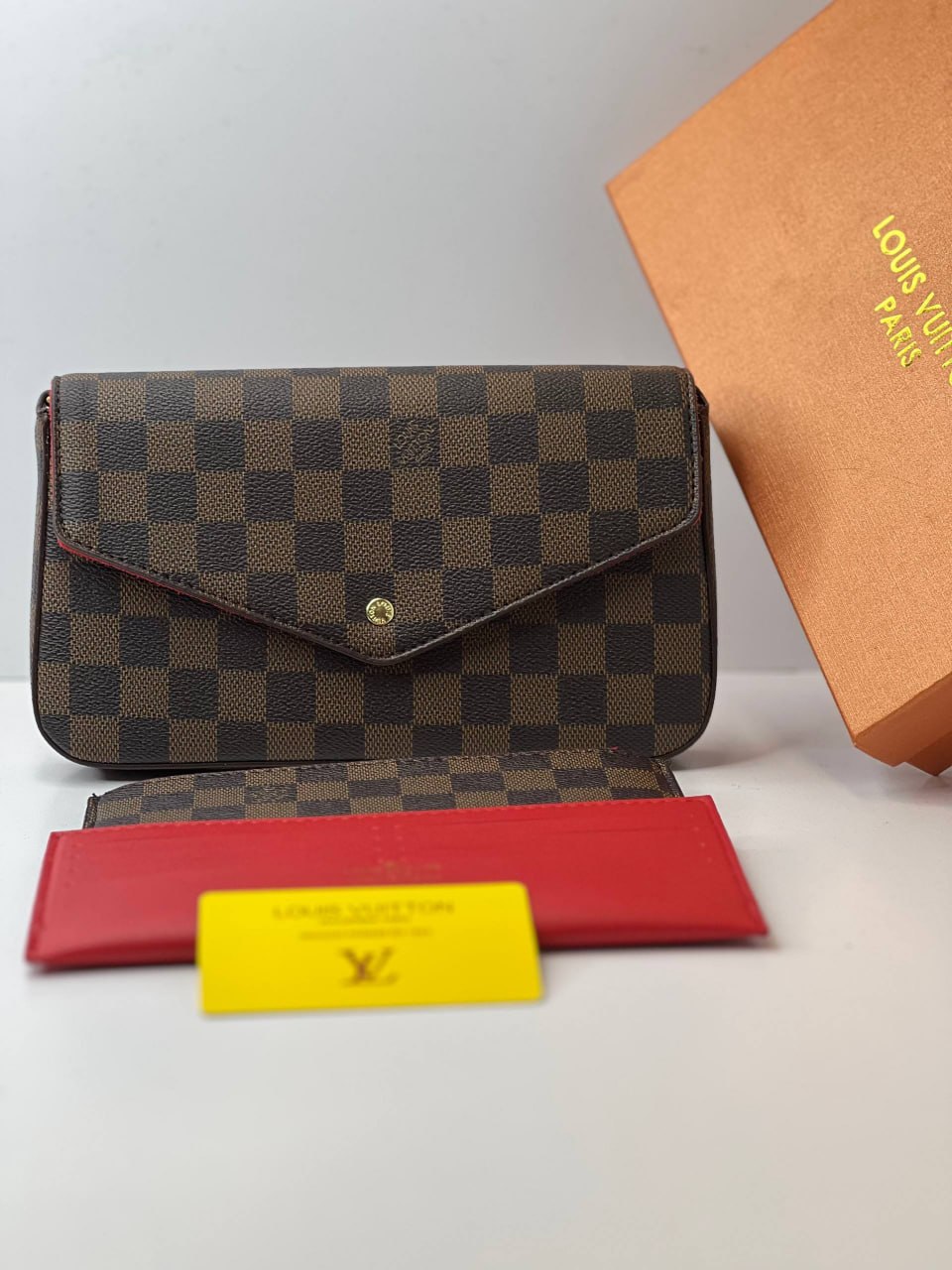Сумка Louis Vuitton 4