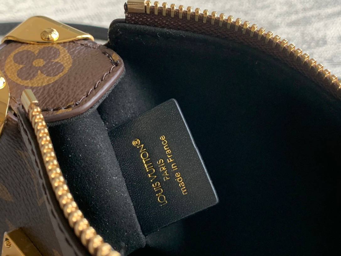 Сумка Louis Vuitton 9