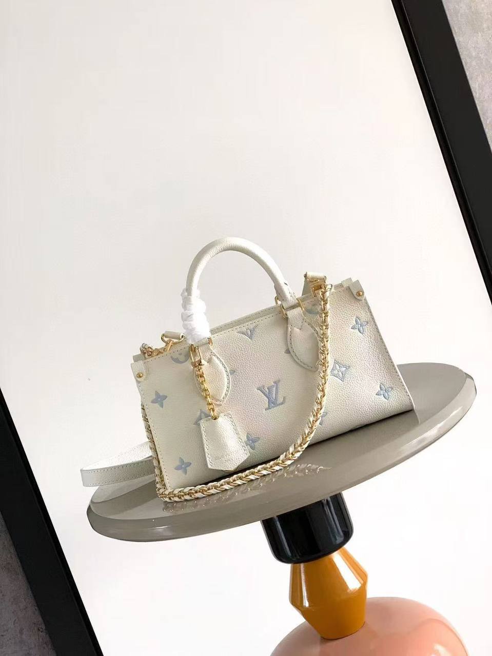Сумка Louis Vuitton