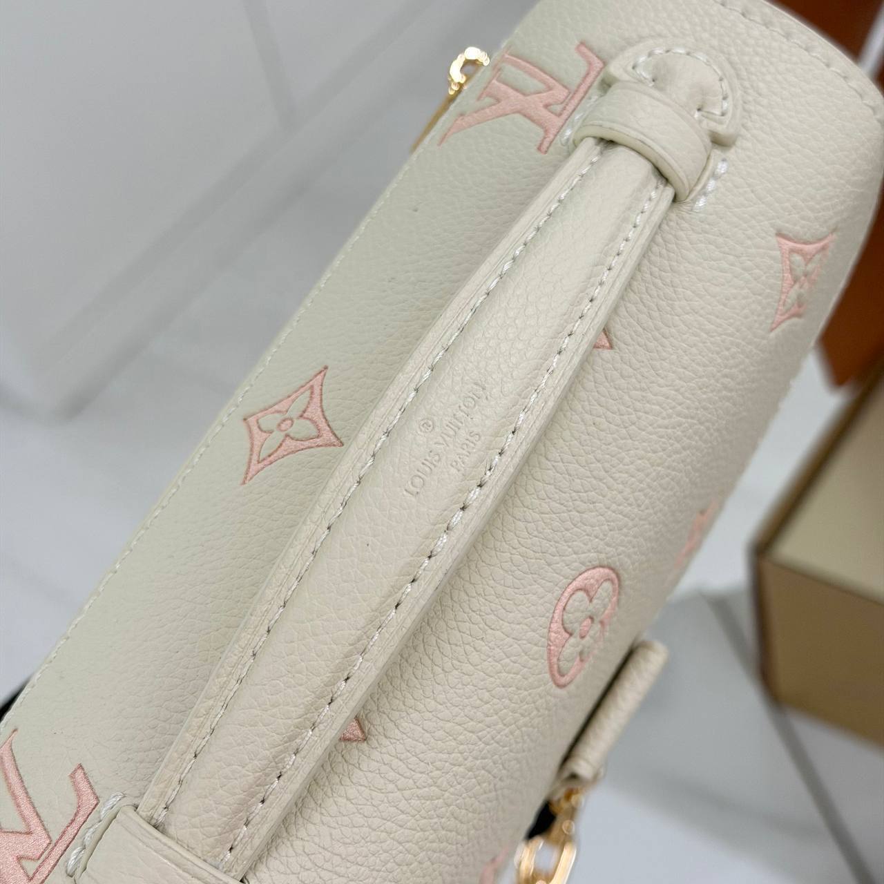 Клатч Louis Vuitton 6
