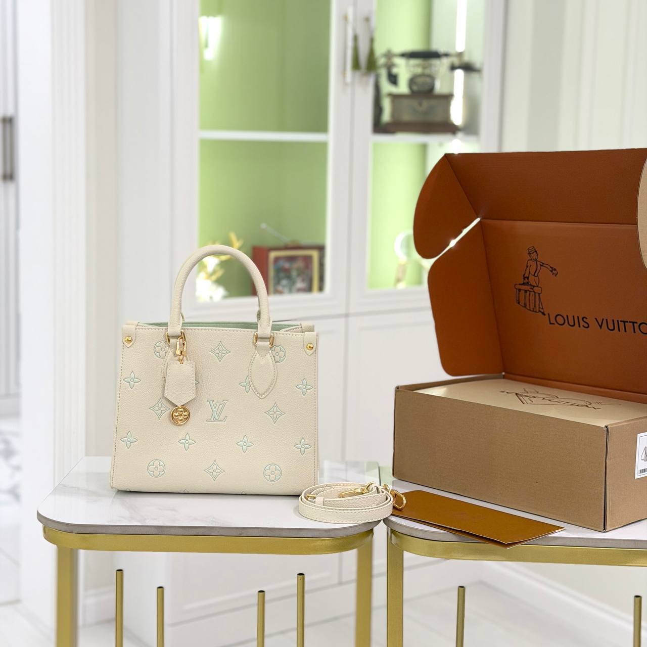 Сумка Louis Vuitton 1