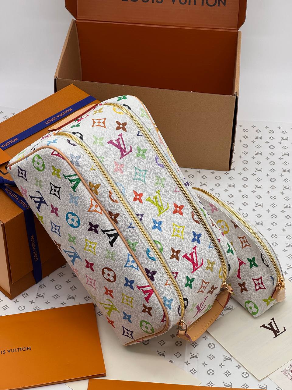Косметичка Louis Vuitton 2