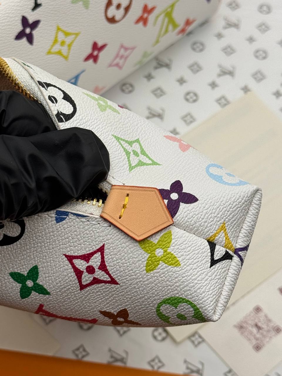 Косметичка Louis Vuitton 3