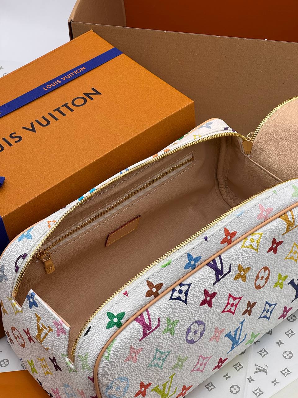 Косметичка Louis Vuitton 7