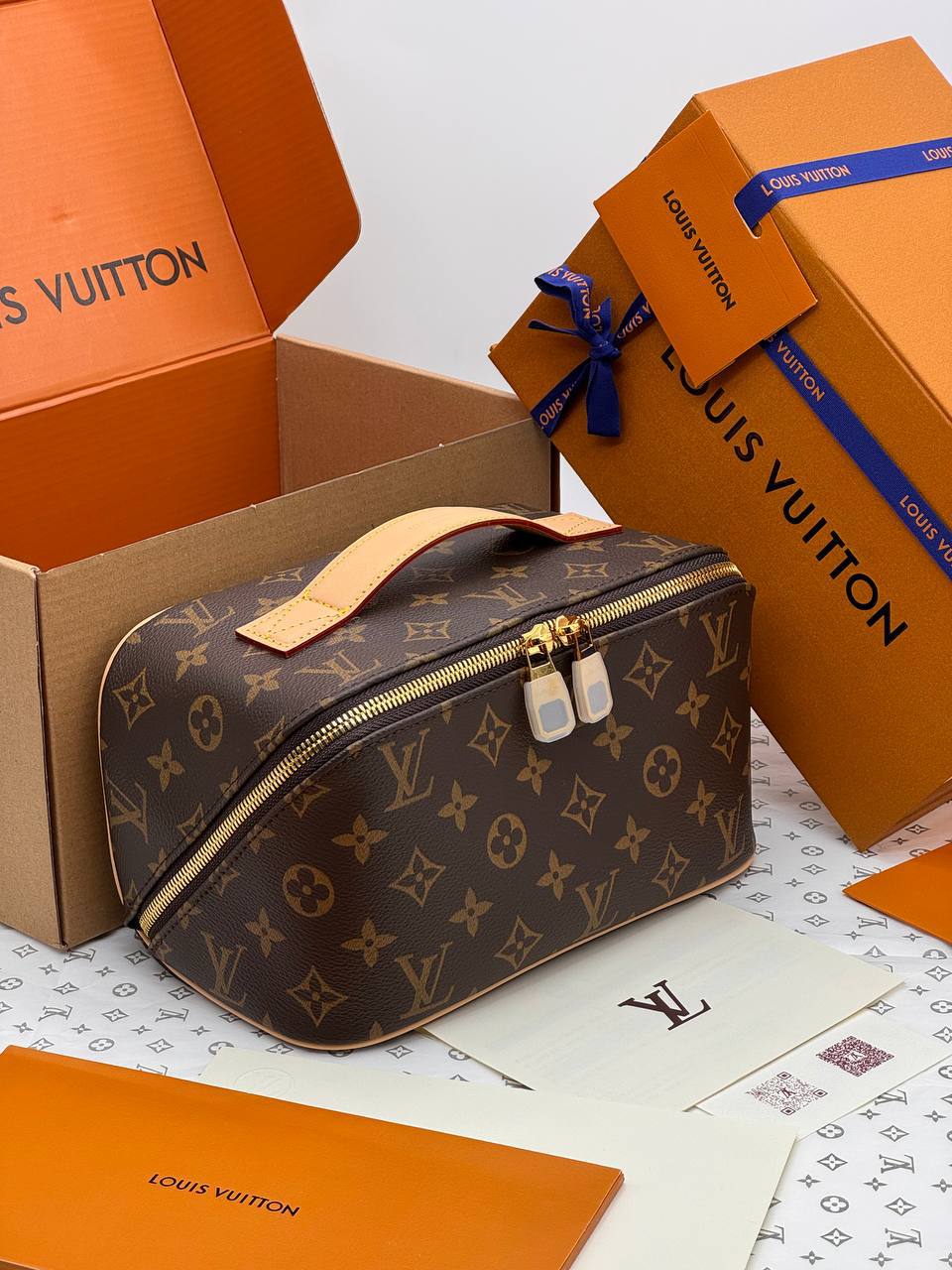 Косметичка Louis Vuitton 1