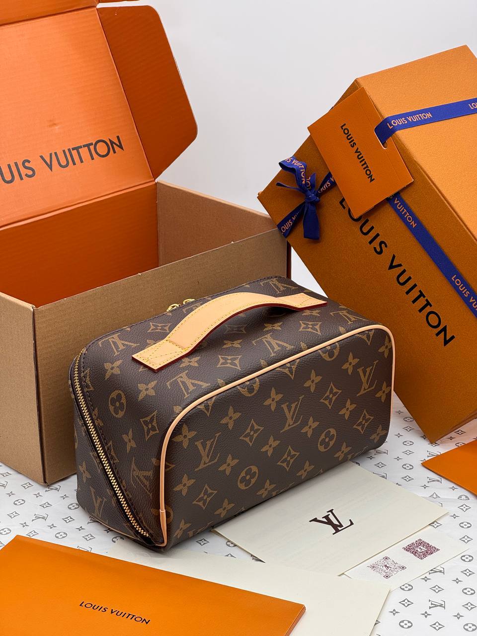 Косметичка Louis Vuitton 2