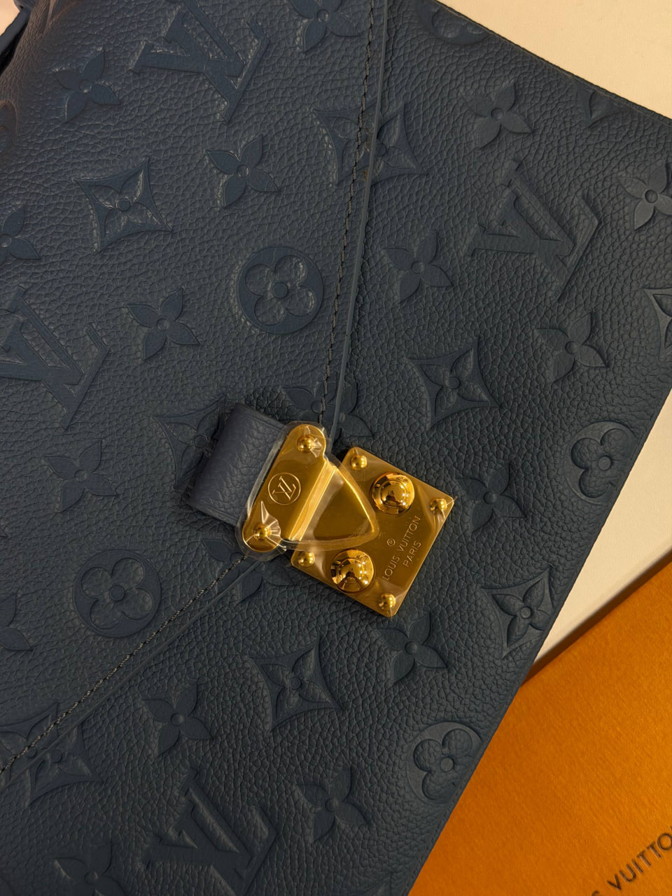 Сумка Louis Vuitton Metis 4