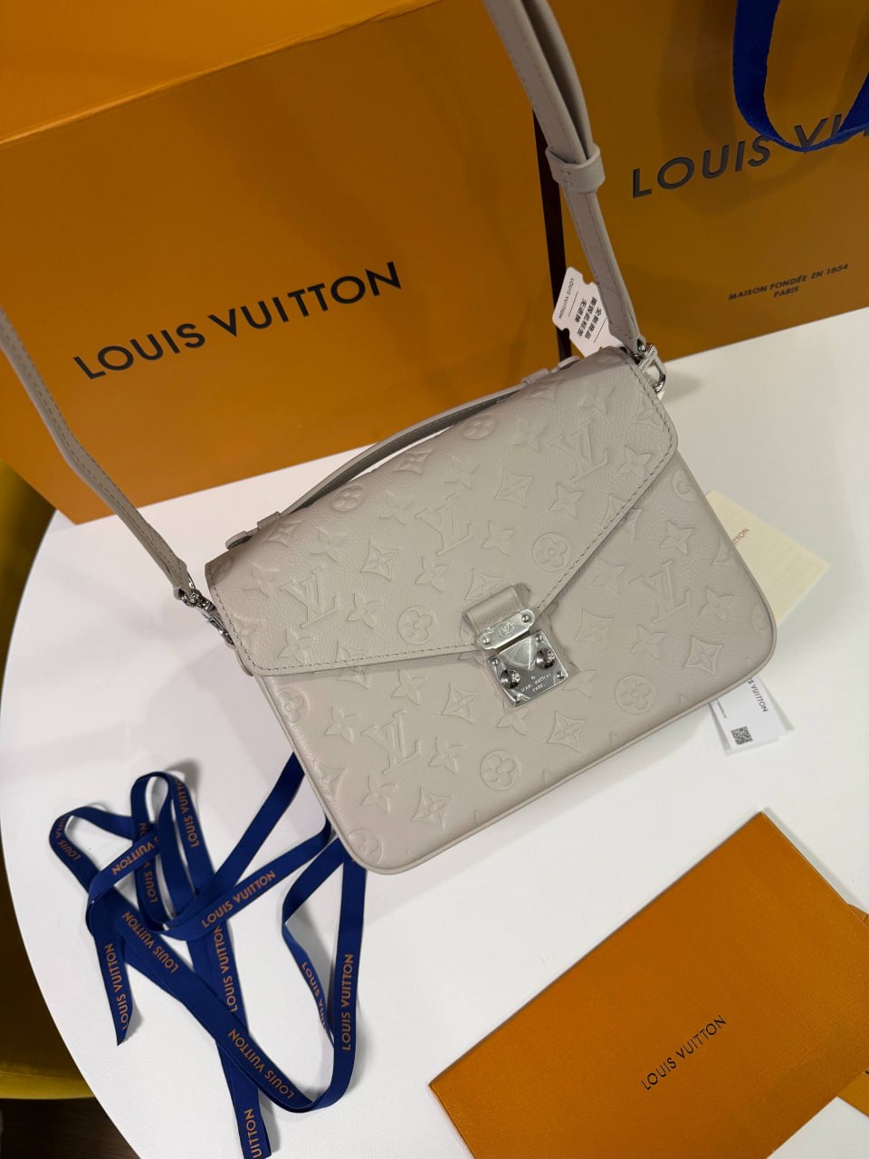 Сумка Louis Vuitton Metis 5