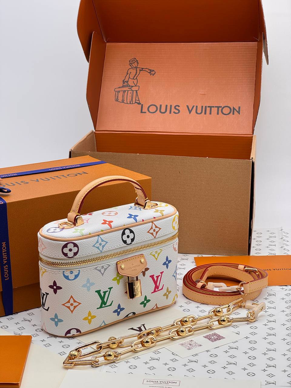 Сумка Louis Vuitton x TM Vanity Chain Pouch