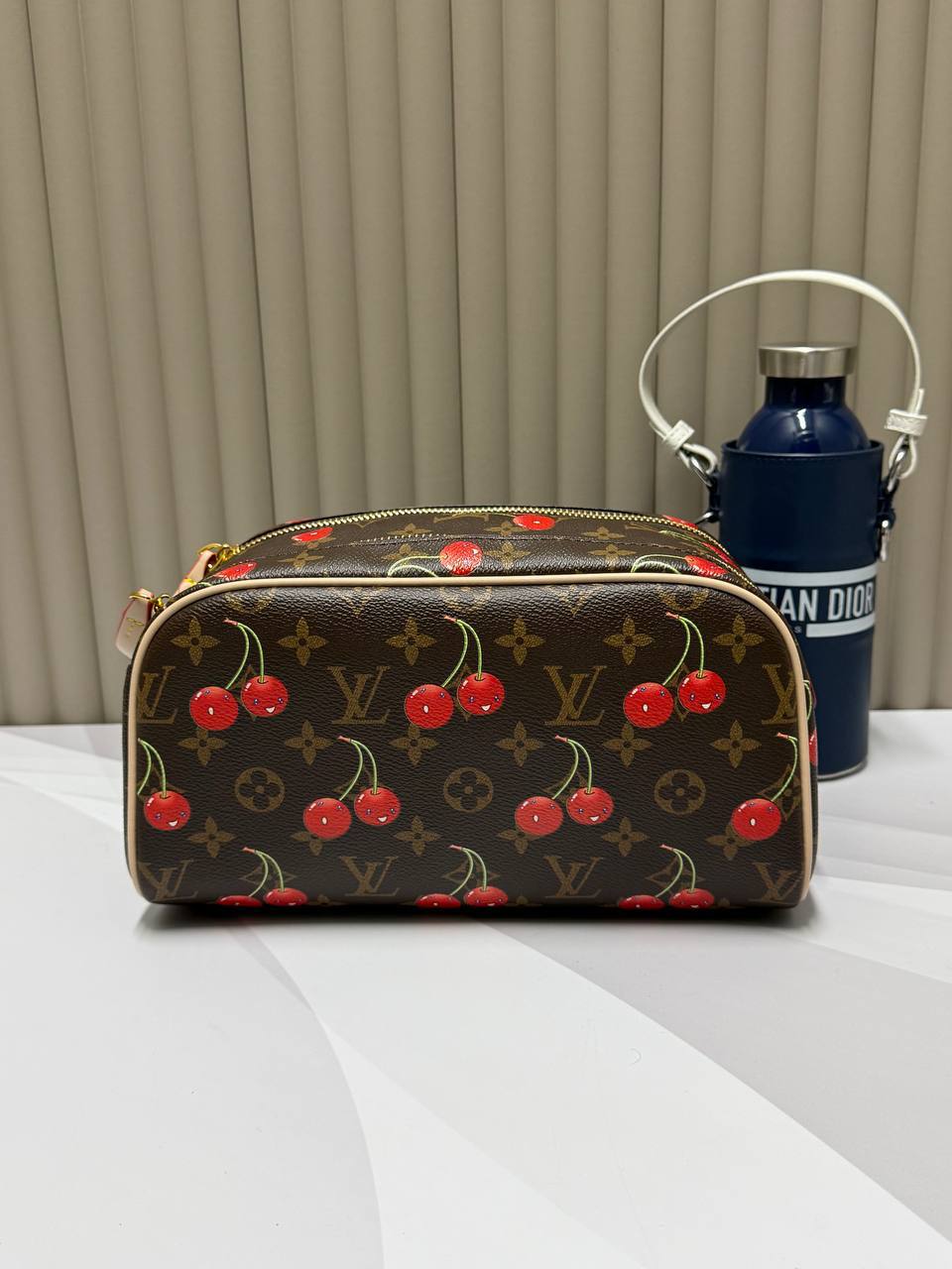 Косметичка Louis Vuitton 2
