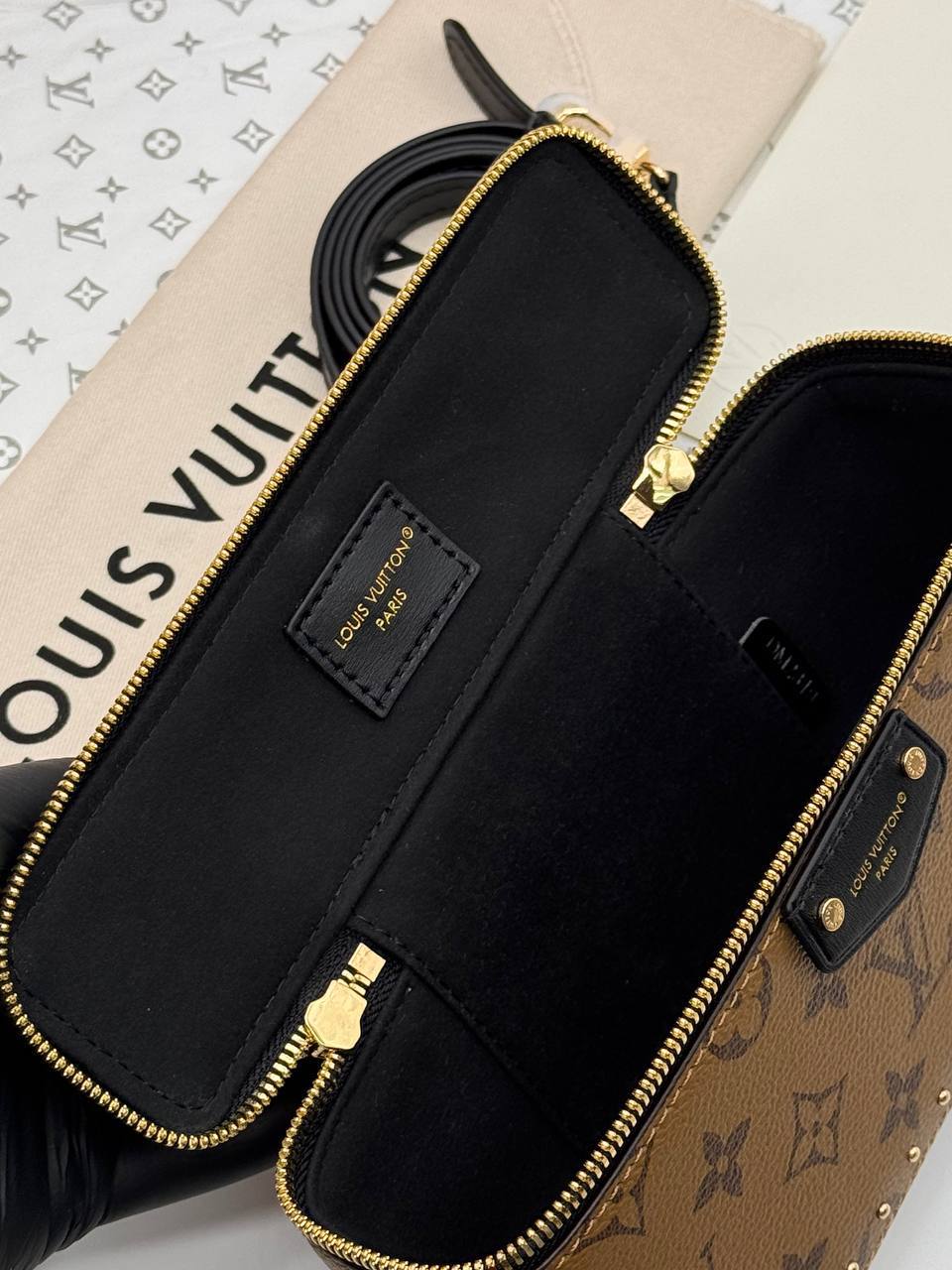 Косметичка Louis Vuitton Vanity 9