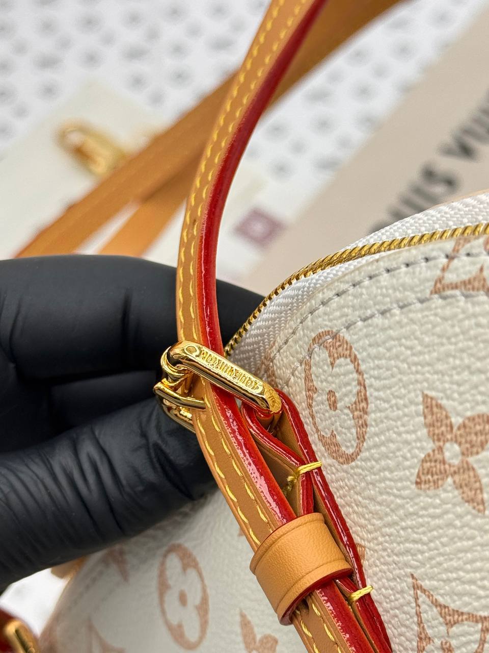 Сумка Louis Vuitton 4