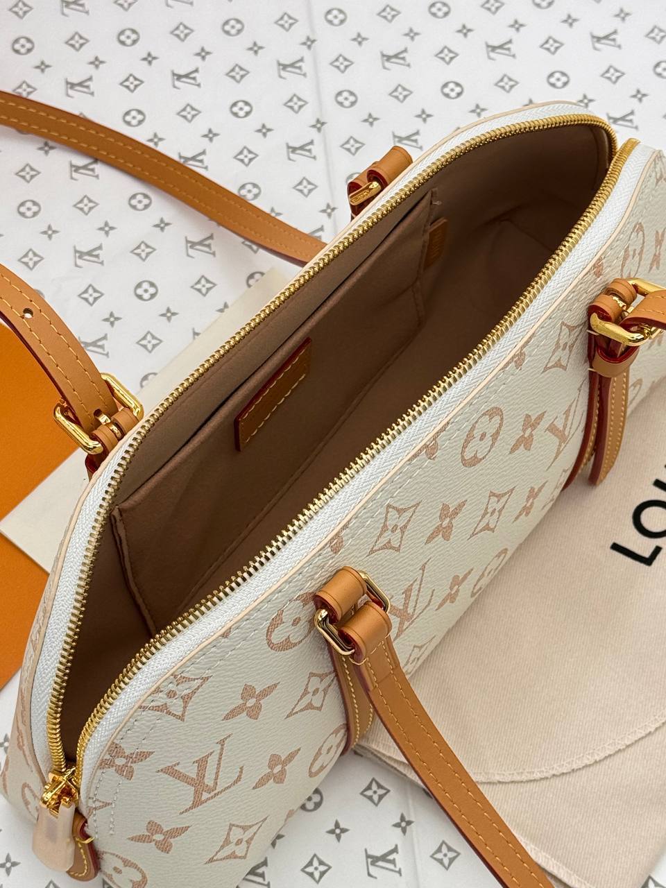 Сумка Louis Vuitton 8