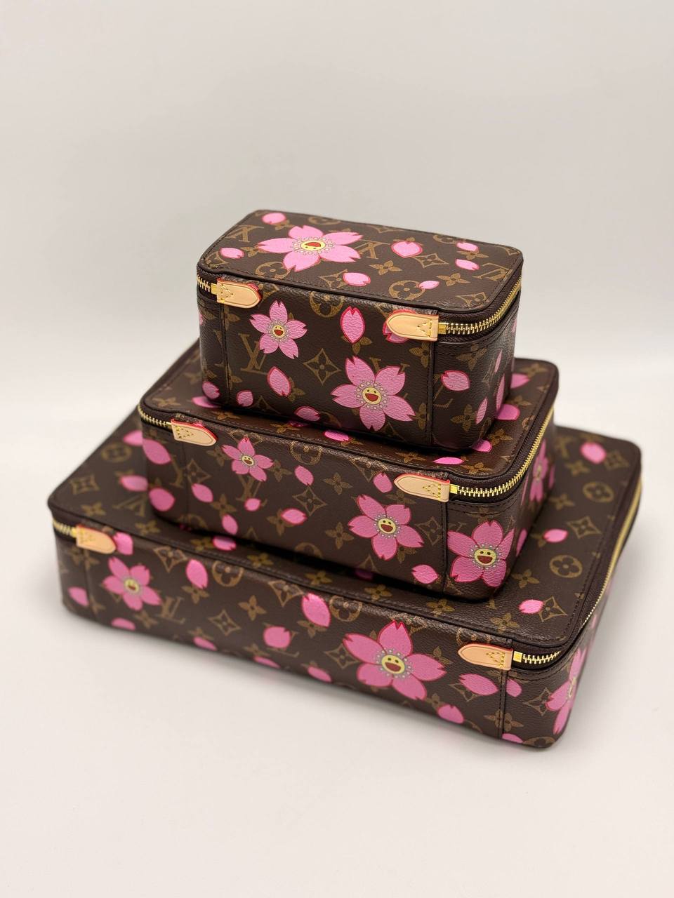 Косметичка Louis Vuitton 3