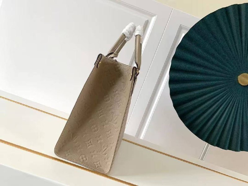 Сумка Louis Vuitton 6