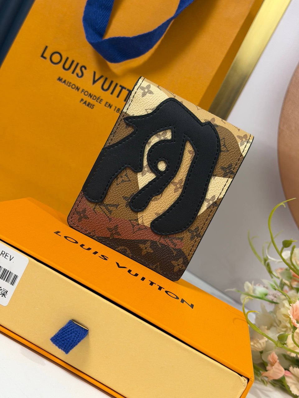 Кошелек Louis Vuitton On Chain Rosy 2