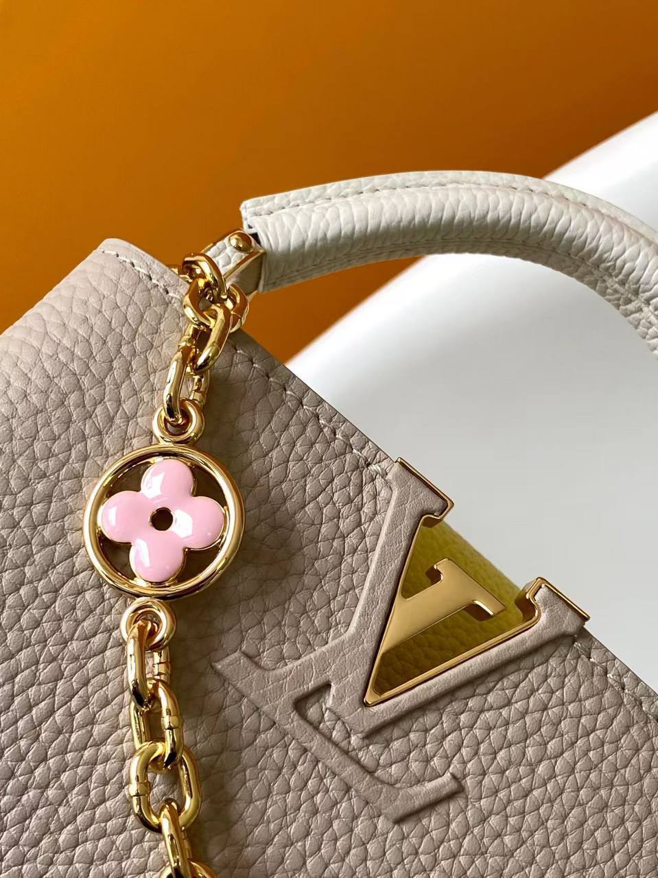 Сумка Louis Vuitton Capucines Mini 4