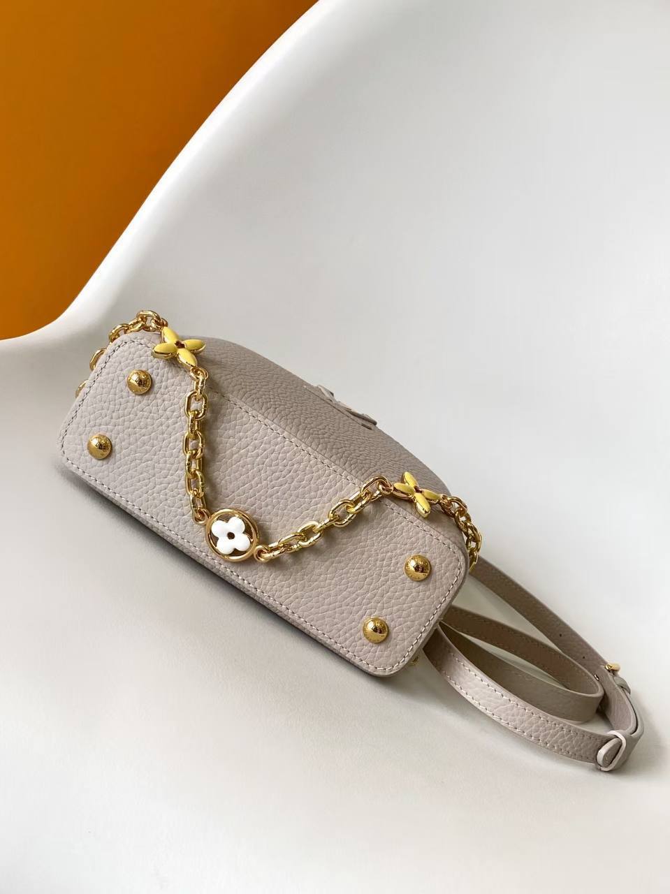 Сумка Louis Vuitton Capucines Mini 6
