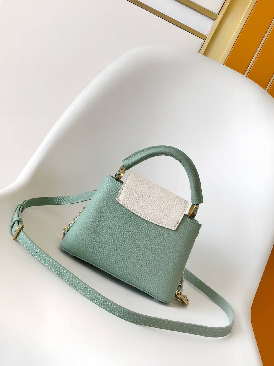 Сумка Louis Vuitton Capucines Mini 2