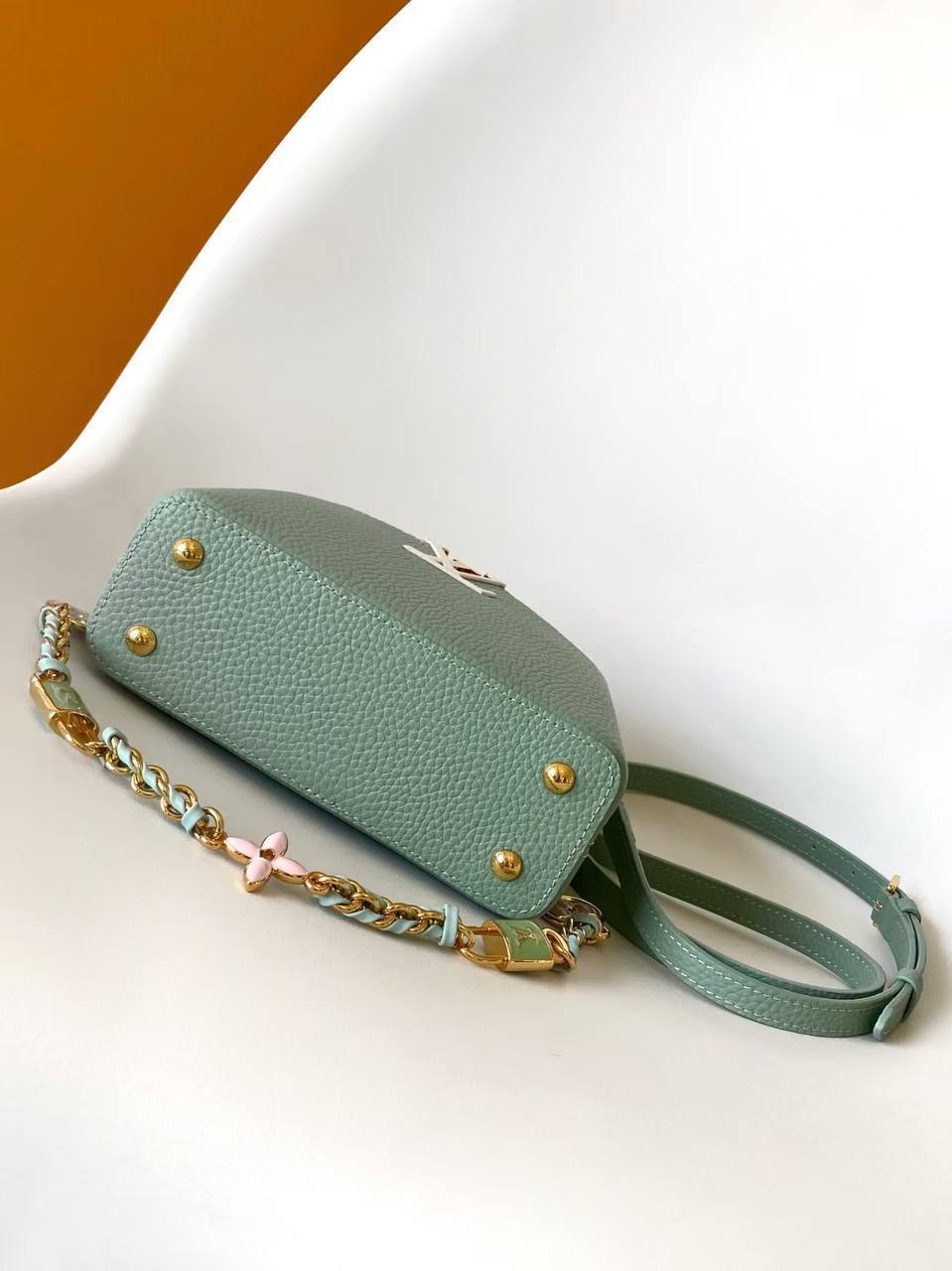 Сумка Louis Vuitton Capucines Mini 7