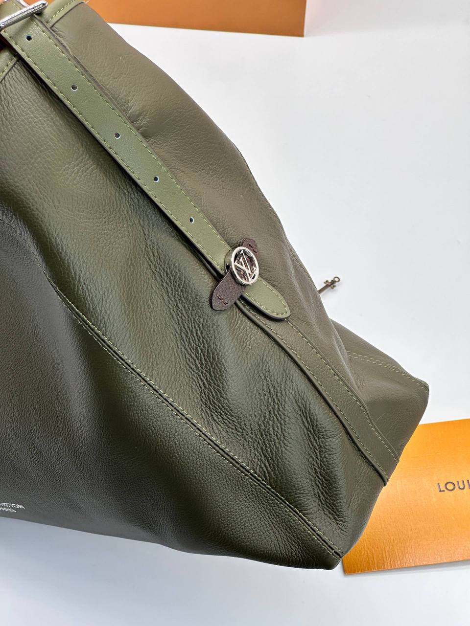 Сумка Louis Vuitton CarryAll Cargo Vibe BB 6