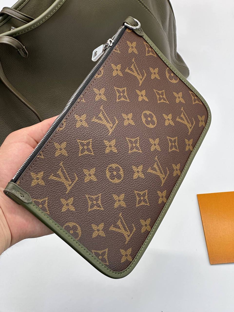 Сумка Louis Vuitton CarryAll Cargo Vibe BB 7