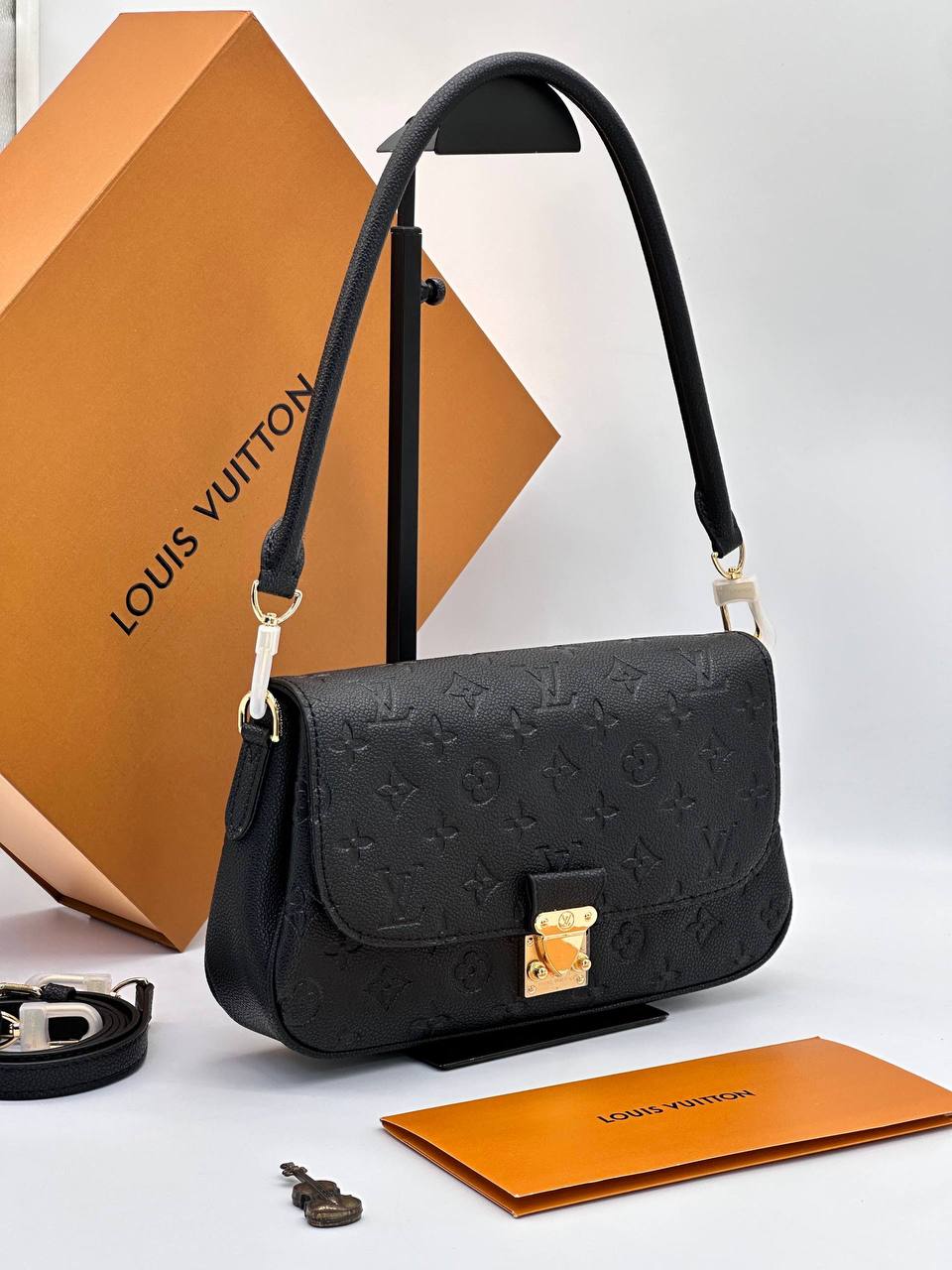 Клатч Louis Vuitton 4