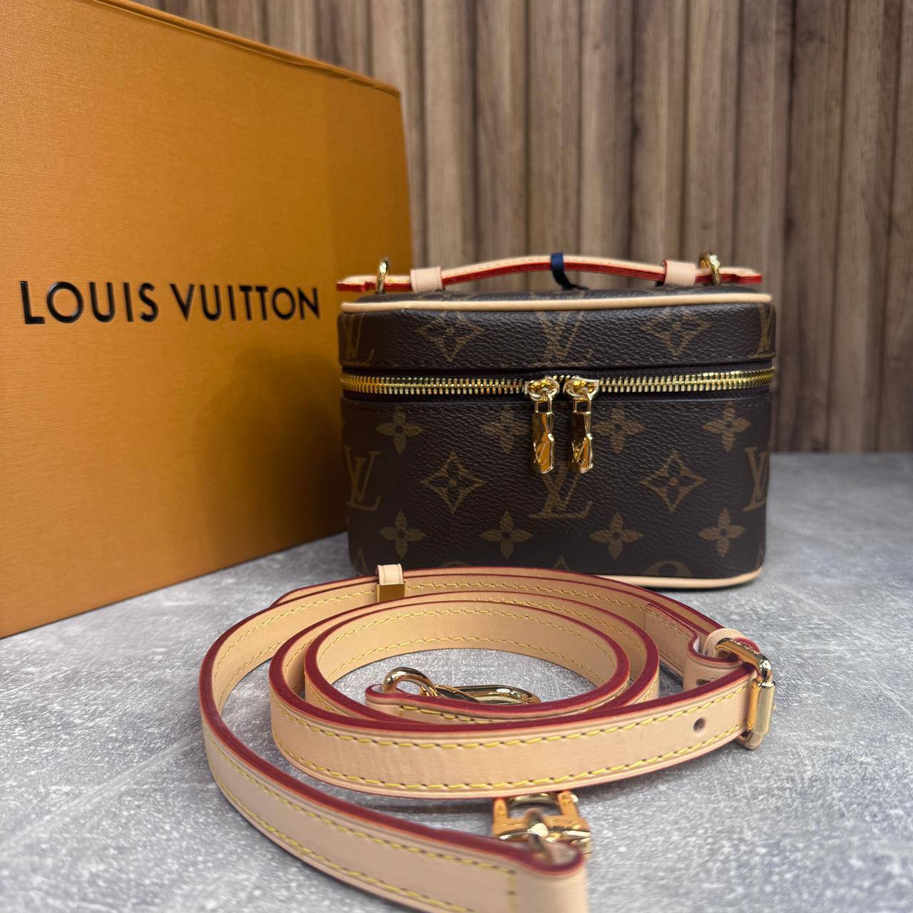 Косметичка Louis Vuitton 4