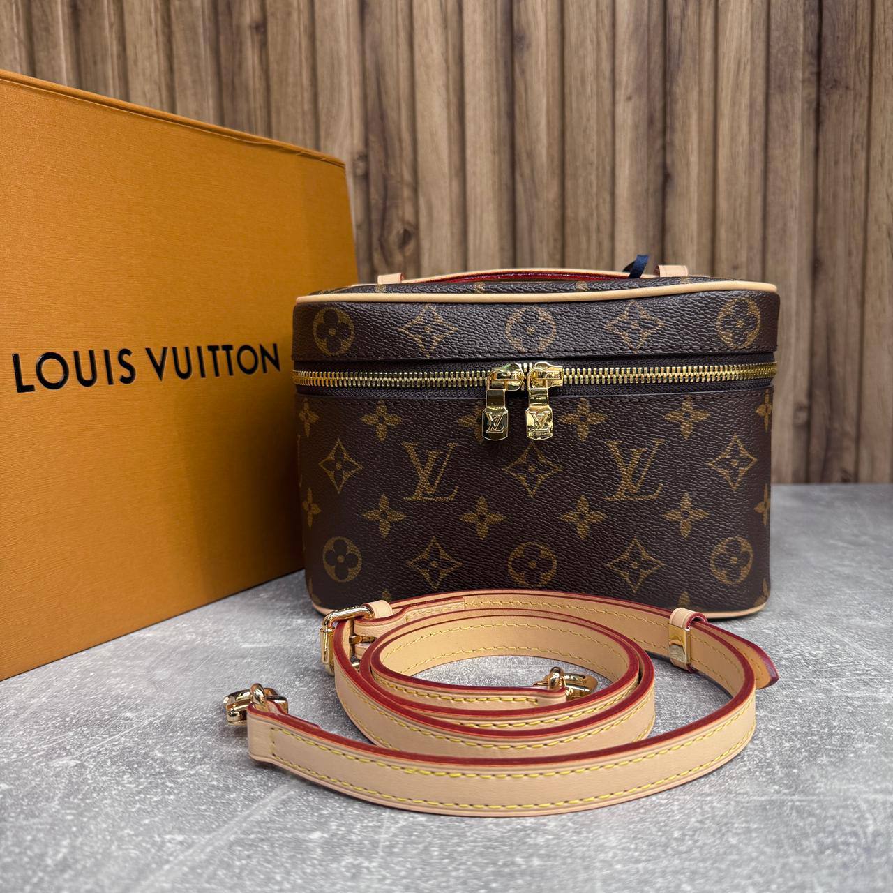Косметичка Louis Vuitton