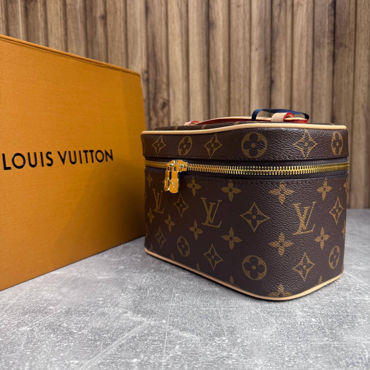 Косметичка Louis Vuitton 3