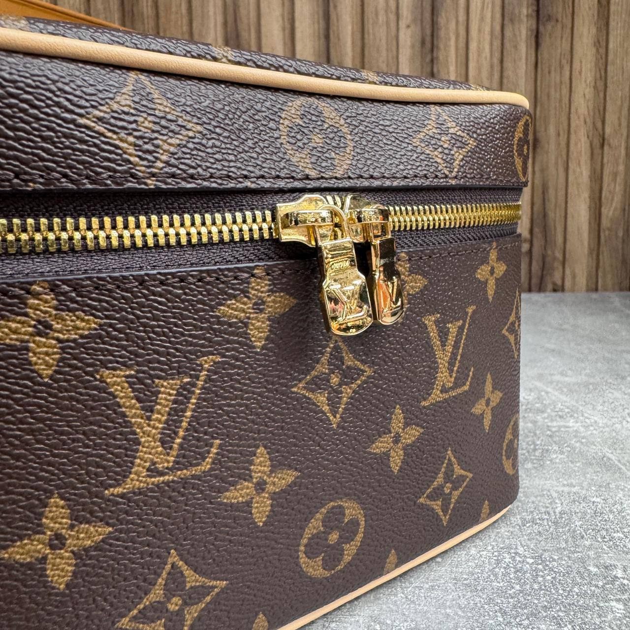 Косметичка Louis Vuitton 5