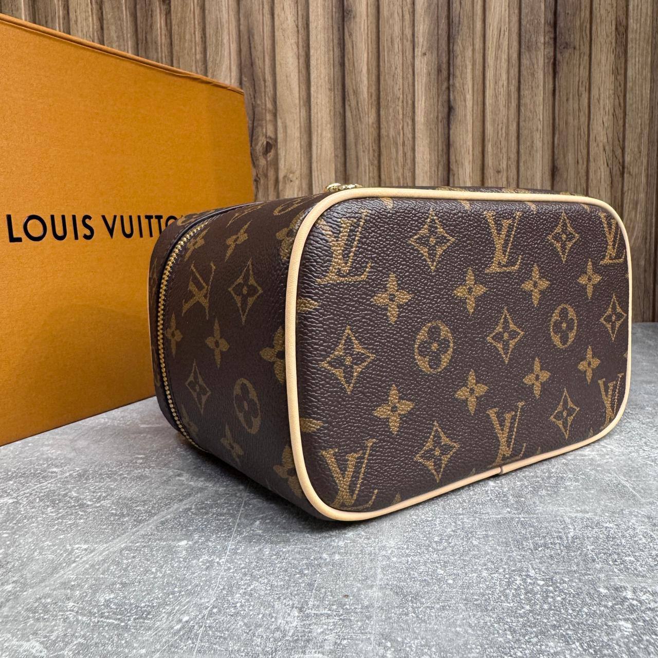 Косметичка Louis Vuitton 7
