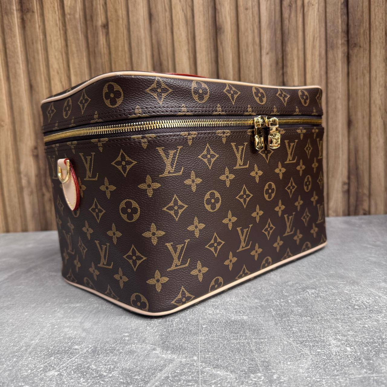 Косметичка Louis Vuitton 4